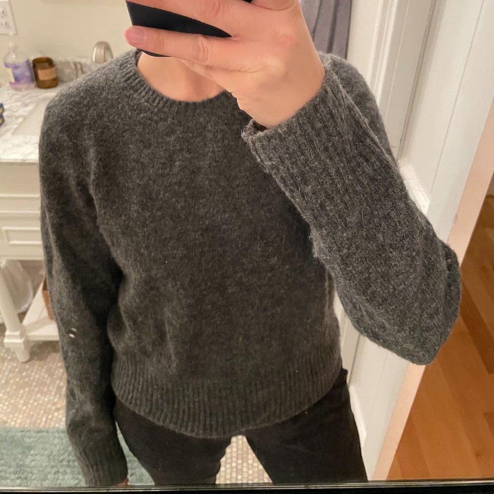 Zara Crew Neck Sweater (Gray)